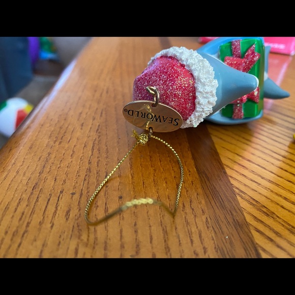 Set of 4 Sea World Onaments - Picture 2 of 2